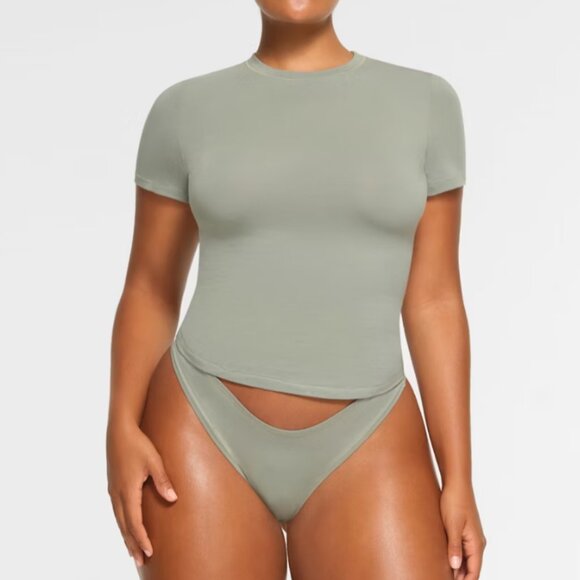 SKIMS Tops - SKIMS Cotton Jersey T Shirt Womens XS Mineral Green Crewneck Tee Casual NWT NEW